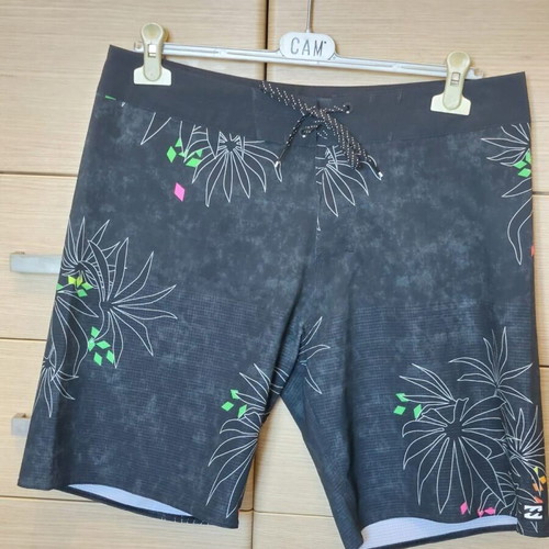 Billabong swim shorts like new, size 32, multicolor and black