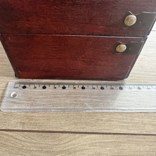 Vintage treasure chest wooden, like new