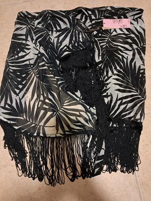 Med pareo new with tags, black and white