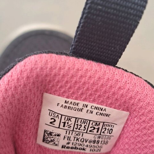 Reebok sport shoes used, size 32.5, blue with pink
