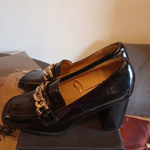 Calleppi women's shoes like new, black pumps size 38, 7 cm heel