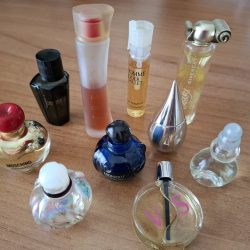 Perfume miniatures used, pack of 10 with genuine content