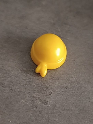 Playmobil yellow scarf like new, children's toy accessory