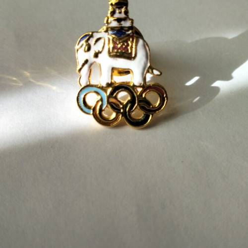 Thailand 2004 Pin like new from Olympic Games