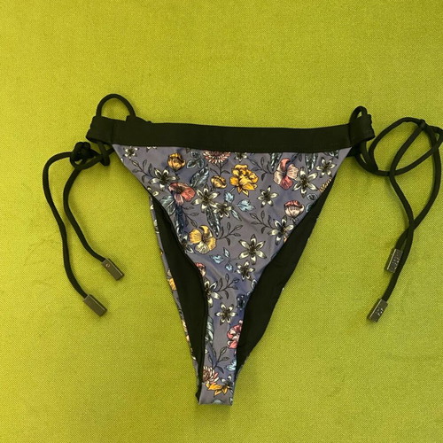 Pcp bikini bottom small size like new, multicolor
