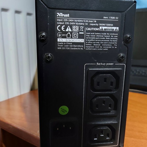 Trust Oxxtron 1000VA power supply 560W like new
