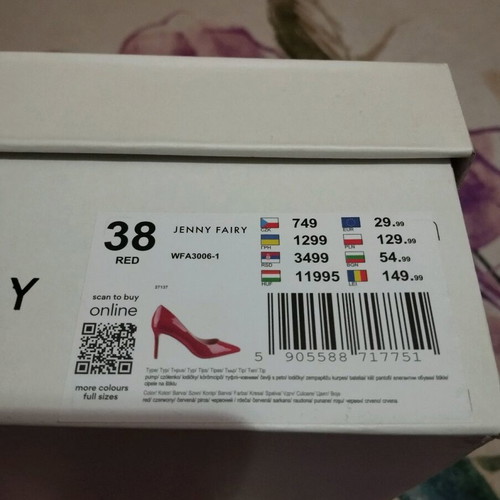 Jenny Fairy red patent leather pumps new, size 38