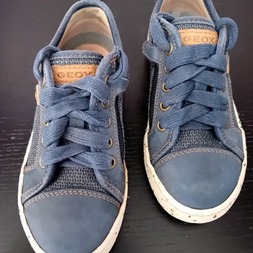 Geox kids shoes size 29 like new, blue