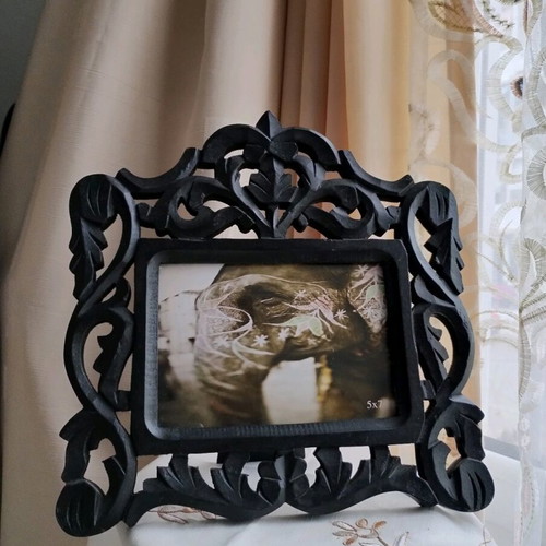 Handmade mango wood frame like new, inspired by Kashmir design