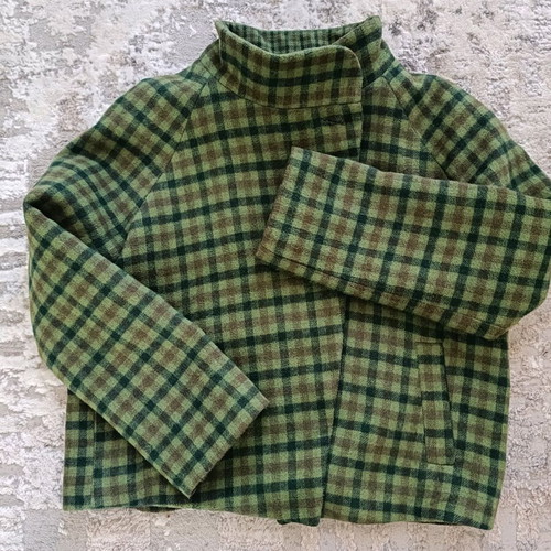 Jacket Namaste small green color like new