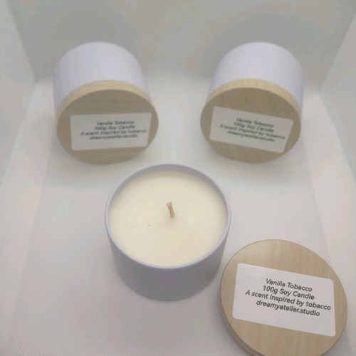 Handmade soy candle with vanilla tobacco scent like new