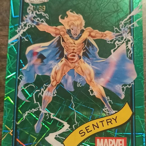 Topps Chrome Marvel 25 No 168 Sentry Hulk Green Lazer card like new