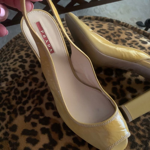 Prada Peep Toe Pumps Size 39.5 Beige and Gold Like New