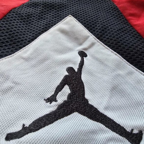 Air Jordan Diamond Basketball Shorts, red black white, size XL