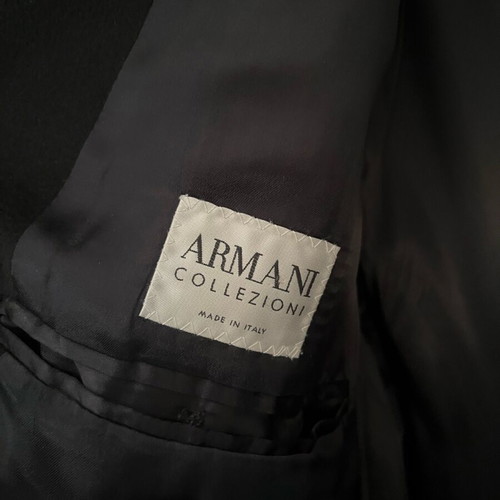Armani coat black like new, one size