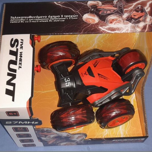 Five Wheel Stunt remote control vehicle new, 5 wheels, orange-black