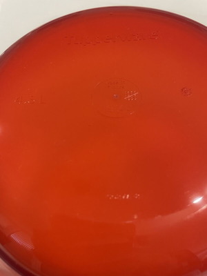 Tupperware Elegant Red Container 4.6 Liters