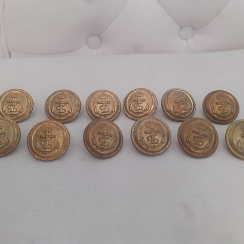 Vintage metal buttons of Royal Navy 1950s, pack of 12, like new