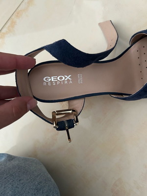 Μπλε πλατφόρμες Geox