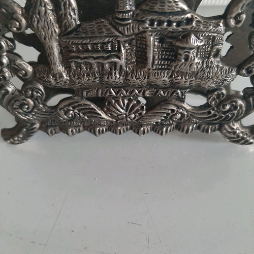 Carved decorative item from Ioannina like new