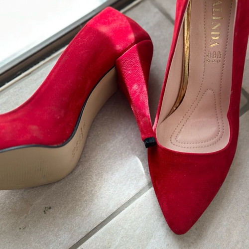 Red pumps 9cm like new