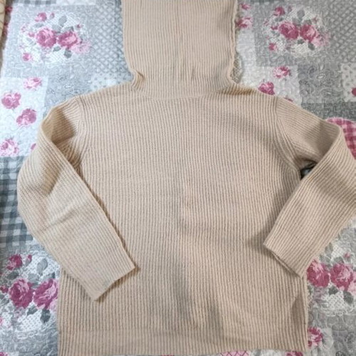 Yookie women's knitted turtleneck sweater like new, beige