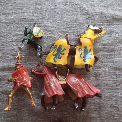 Schleich & Papo medieval knights and horses figures set of 5