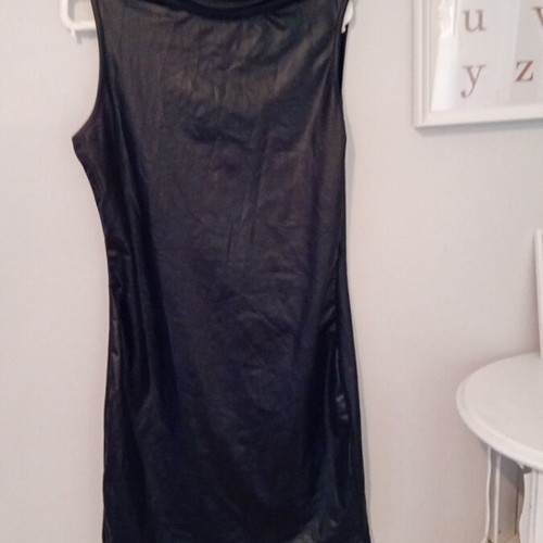Shein leather-type dress like new, short mini, elastic size M