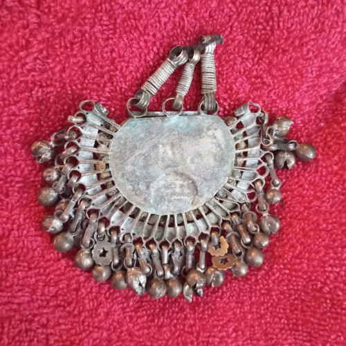 Pendant with bells and agate stones used, alpaca