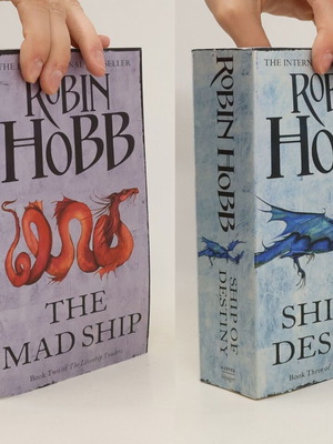 Liveship Traders books 2 and 3 like new, Robin Hobb