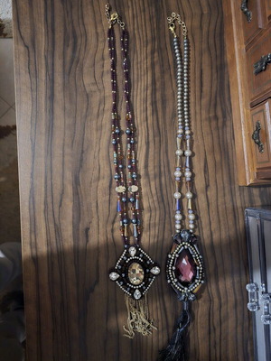 Bijoux assortment used, pack
