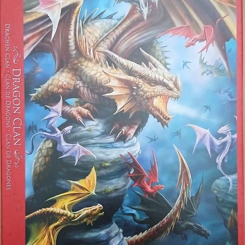 Puzzle Dragon Clan 1000 pieces used