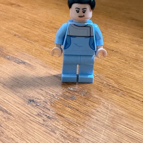 Lego Marvel Avengers Tower Dr. Cho figure like new