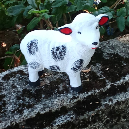 Handmade garden figure new, weather resistant