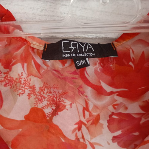 Erya crop top small medium like new, multicolor