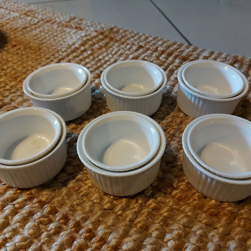 Porcelain ovenware like new, set of 12 pieces