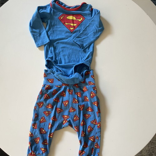 Superman baby set like new for 4-6 months, H&M