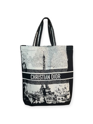 Dior Book Tote in canvas FAll 2024 New York Black