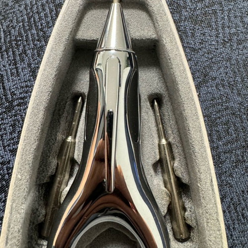 Ergosleek ergonomic silver pen like new