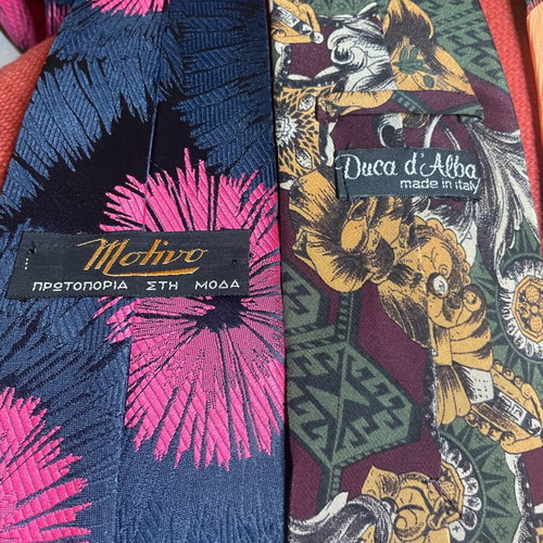 Set of 3 ties like new