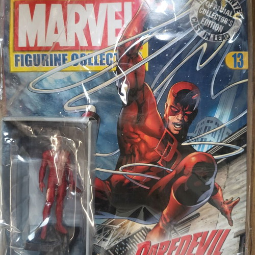 Classic Marvel Figurine Daredevil new with magazine and bag