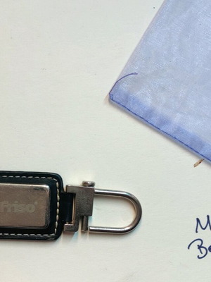 Friso leather keychain used, brown