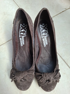 Xti Suede Brown Pumps Size 40 New with Non-Slip Sole