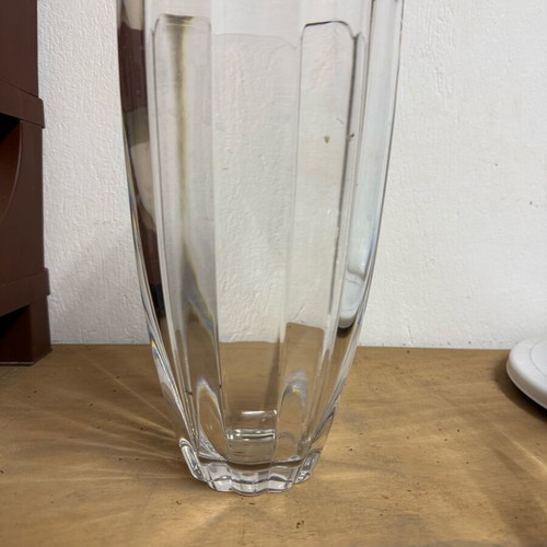 Heavy crystal vase like new, 2.8kg, elegant design