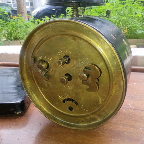 Japanese antiques like new with geisha doll and decorative table clock