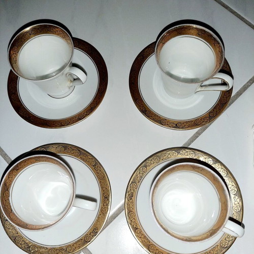 Japanese cups with gilded details like new, all together