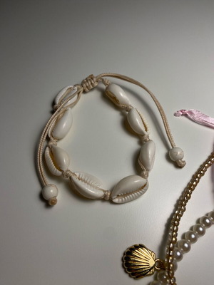 Summer jewelry set new with 3 handmade necklaces, earrings and bracelet