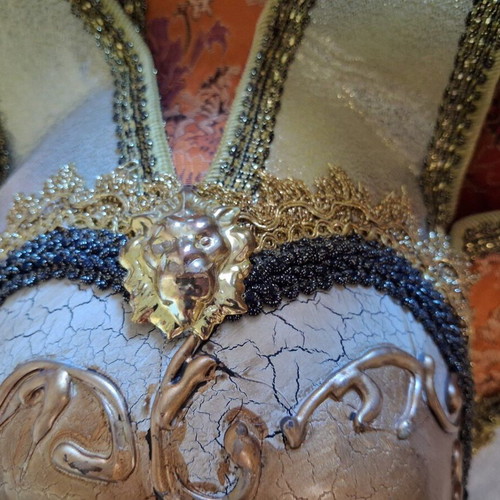 Venetian carnival mask like new with joker elements and bells