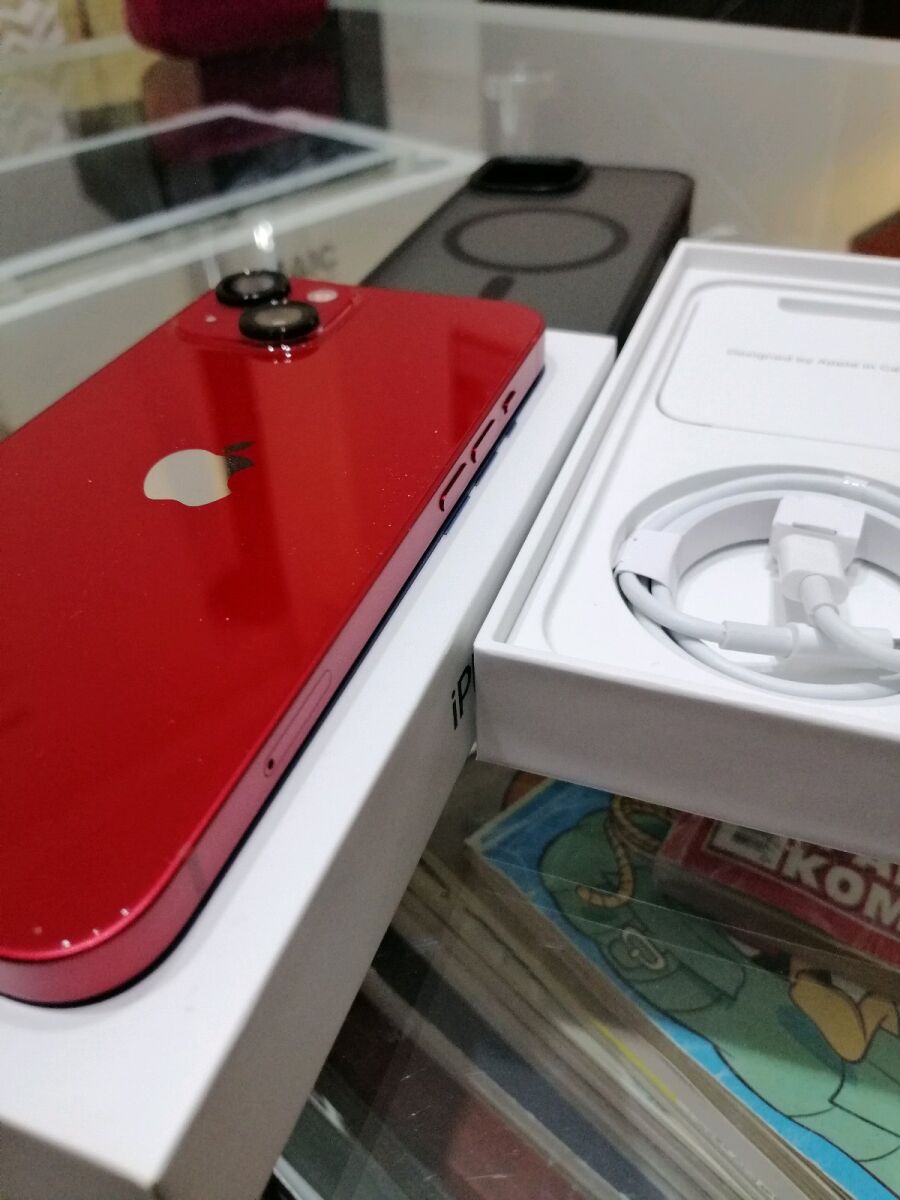 Iphone 13 red 128GB like new, dual SIM,… - € 300,00 - Vendora.cy