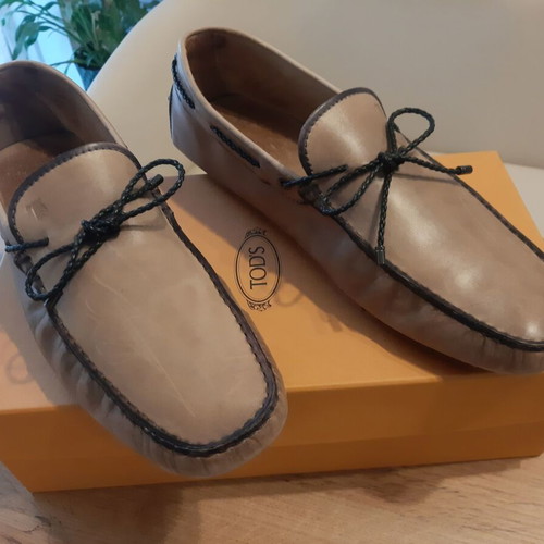 Tod's leather loafers size 44.5 like new, beige